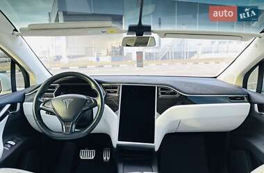 Внедорожник / Кроссовер Tesla Model X 2016 в 