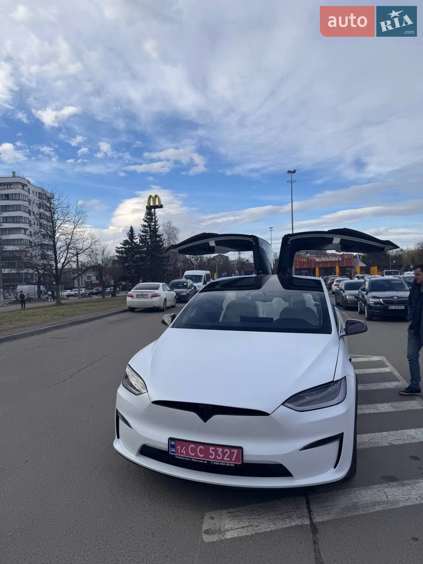 2023 Tesla Model X - фото 1