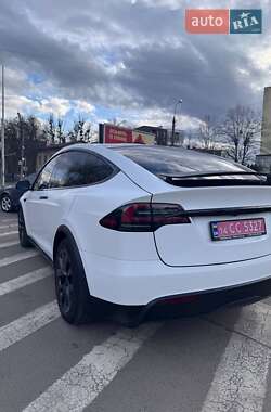 Позашляховик / Кросовер Tesla Model X 2023 в 