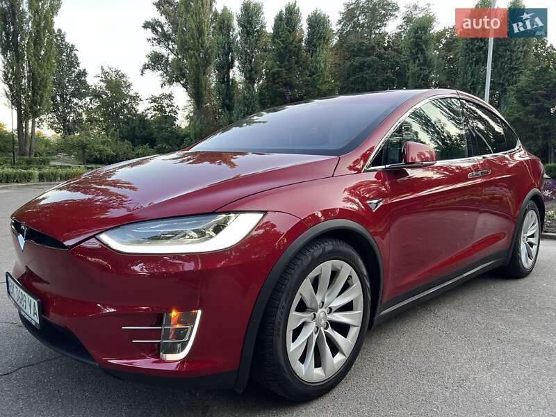 Внедорожник / Кроссовер Tesla Model X 2017 в Киеве