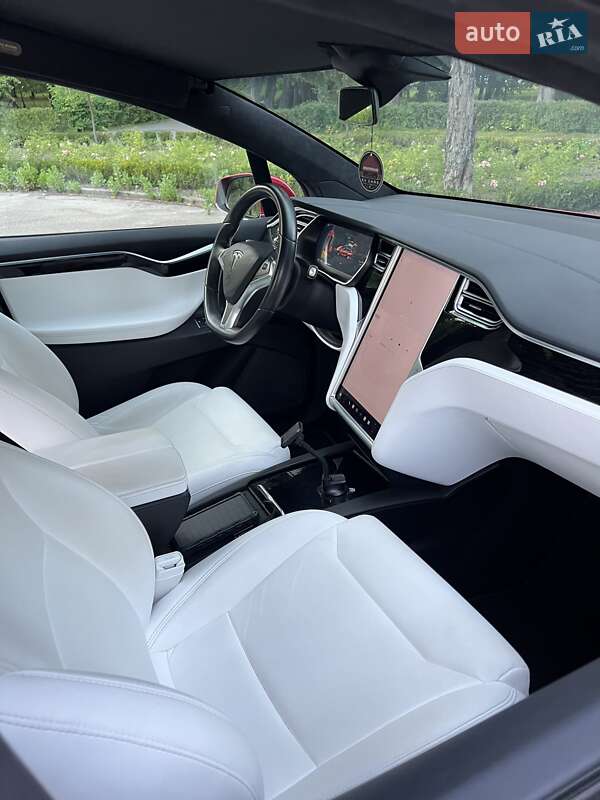 Внедорожник / Кроссовер Tesla Model X 2017 в Киеве