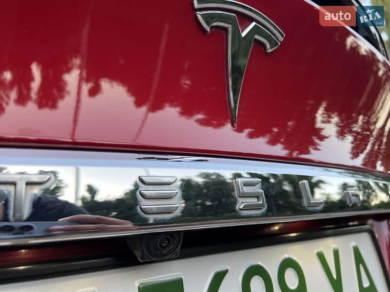 Внедорожник / Кроссовер Tesla Model X 2017 в Киеве