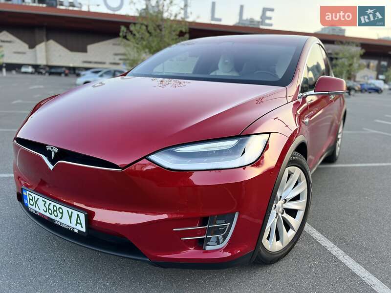 Внедорожник / Кроссовер Tesla Model X 2017 в Киеве