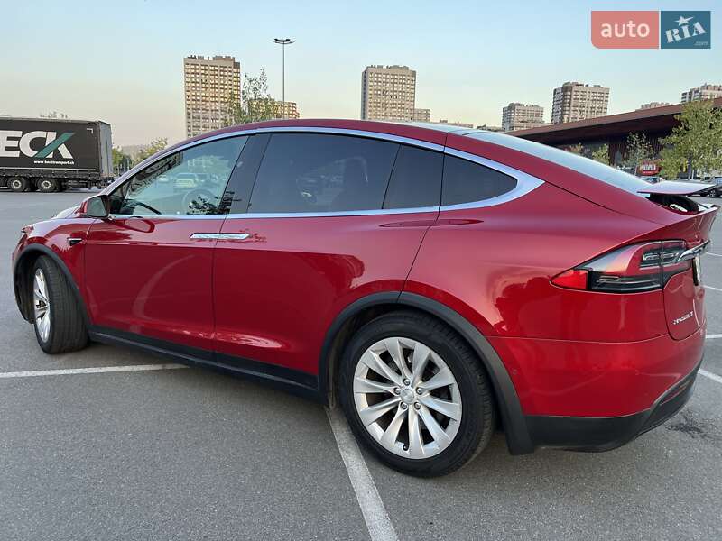 Внедорожник / Кроссовер Tesla Model X 2017 в Киеве