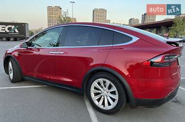 Внедорожник / Кроссовер Tesla Model X 2017 в 