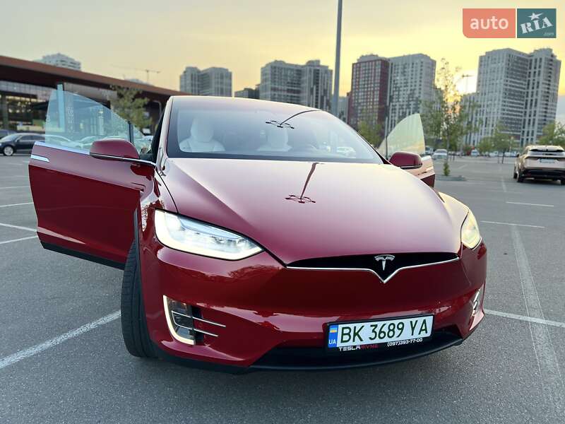 Внедорожник / Кроссовер Tesla Model X 2017 в Киеве