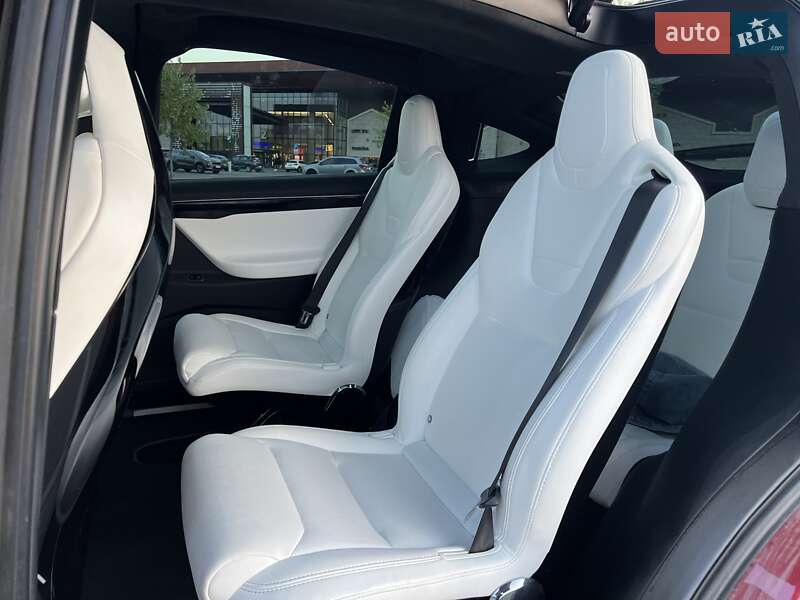 Внедорожник / Кроссовер Tesla Model X 2017 в Киеве