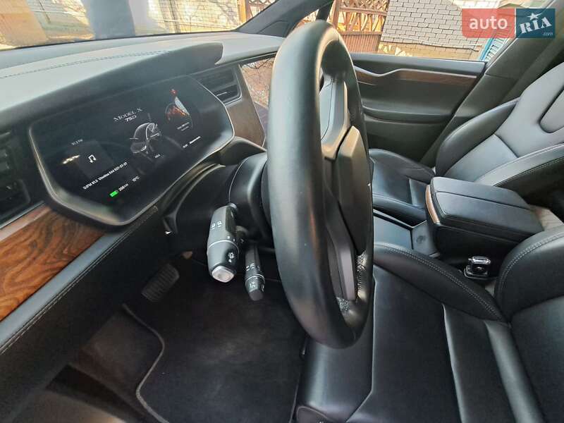 Внедорожник / Кроссовер Tesla Model X 2018 в Виннице