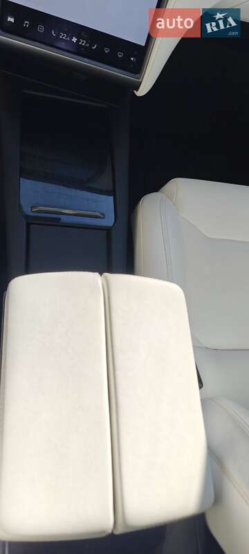 Внедорожник / Кроссовер Tesla Model X 2019 в Ужгороде