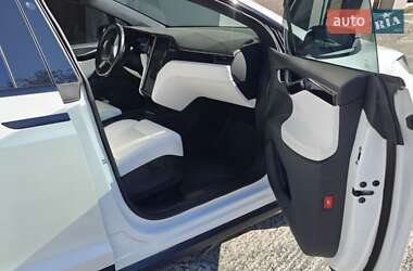 Внедорожник / Кроссовер Tesla Model X 2019 в Ужгороде