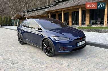 Позашляховик / Кросовер Tesla Model X 2016 в 