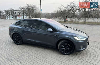Позашляховик / Кросовер Tesla Model X 2019 в 