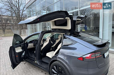 Позашляховик / Кросовер Tesla Model X 2019 в 
