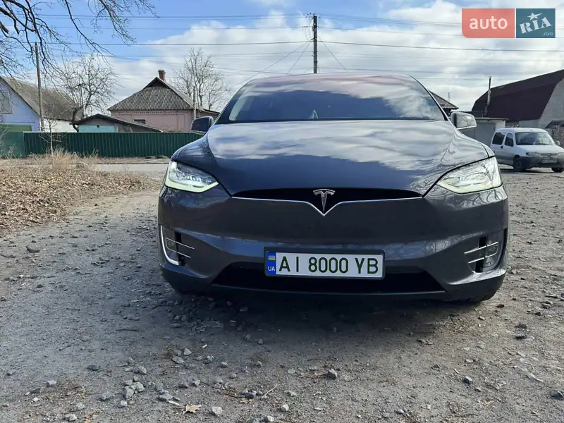 Внедорожник / Кроссовер Tesla Model X 2018 в 