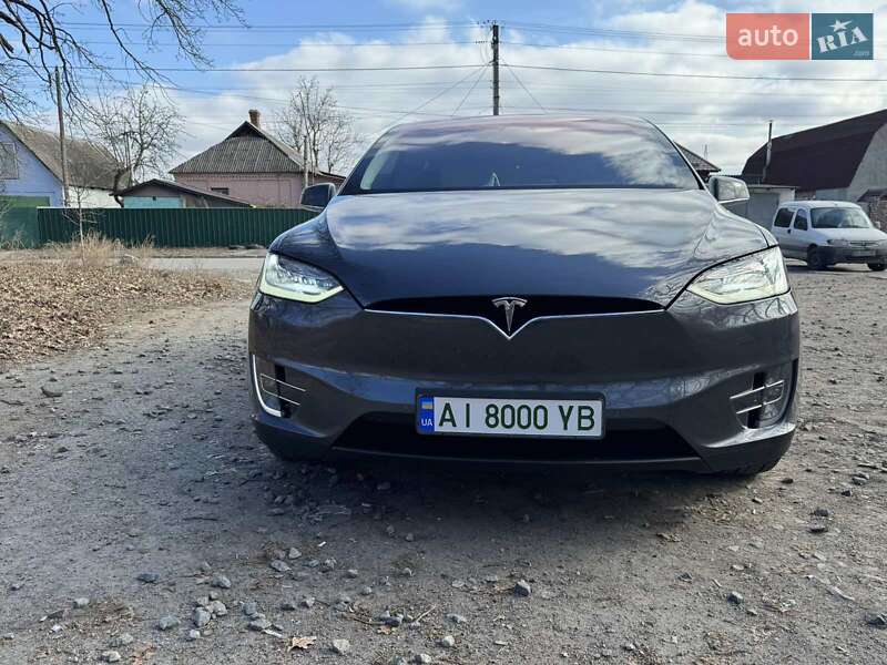 Tesla Model X 2018