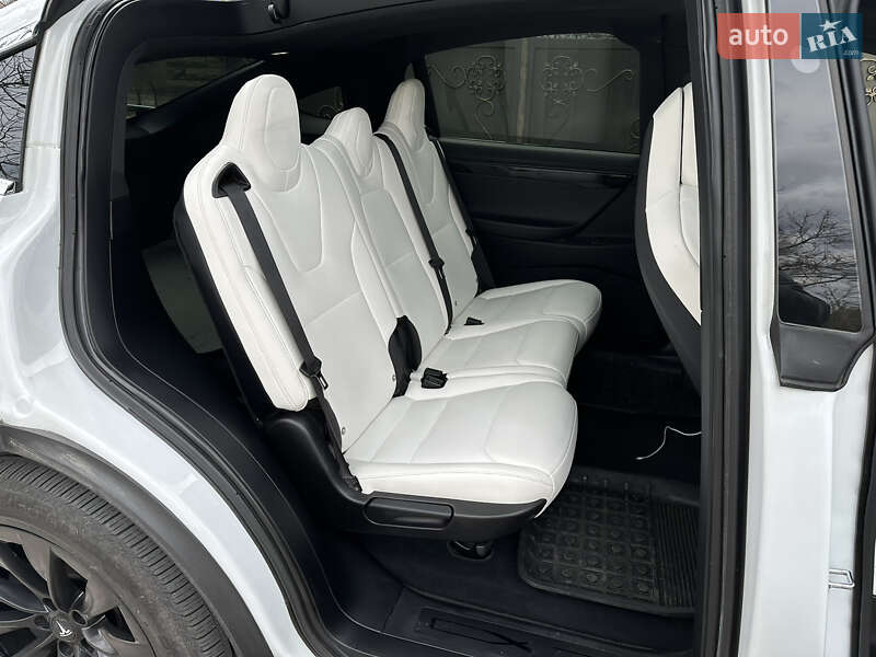 Позашляховик / Кросовер Tesla Model X 2018 в Білій Церкві