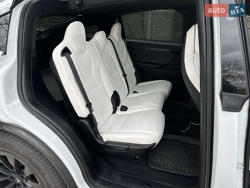 Позашляховик / Кросовер Tesla Model X 2018 в Білій Церкві