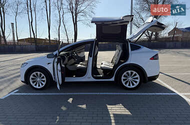 Позашляховик / Кросовер Tesla Model X 2020 в 