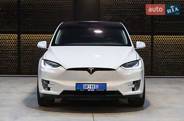 Внедорожник / Кроссовер Tesla Model X 2017 в 
