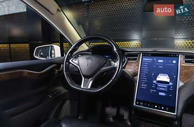 Внедорожник / Кроссовер Tesla Model X 2017 в 