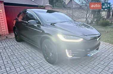 Внедорожник / Кроссовер Tesla Model X 2018 в 