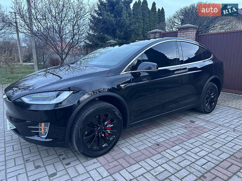 Позашляховик / Кросовер Tesla Model X 2018 в Хмельницькому
