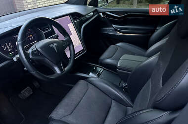 Внедорожник / Кроссовер Tesla Model X 2018 в 