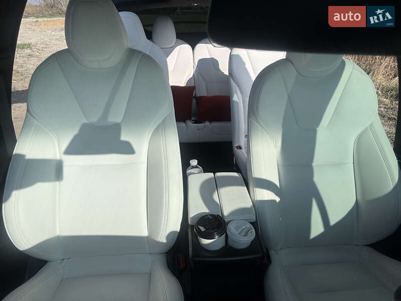 Внедорожник / Кроссовер Tesla Model X 2020 в Одессе