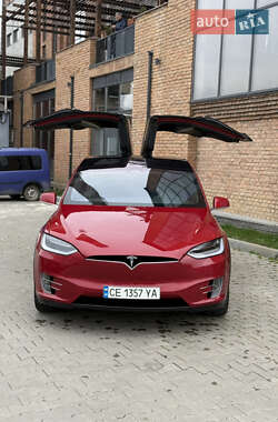 Позашляховик / Кросовер Tesla Model X 2016 в 