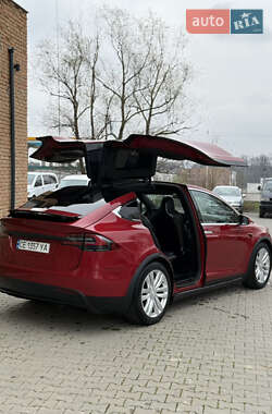 Позашляховик / Кросовер Tesla Model X 2016 в 