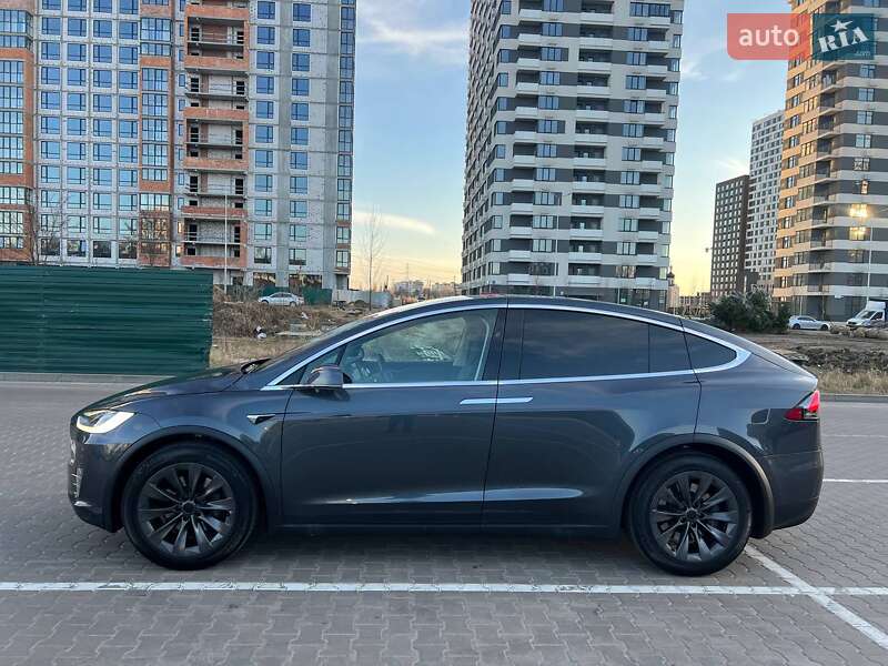Внедорожник / Кроссовер Tesla Model X 2018 в Киеве