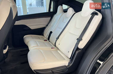 Позашляховик / Кросовер Tesla Model X 2022 в 