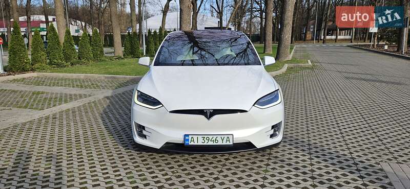 Позашляховик / Кросовер Tesla Model X 2017 в Харкові