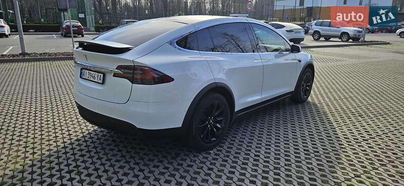 Позашляховик / Кросовер Tesla Model X 2017 в Харкові