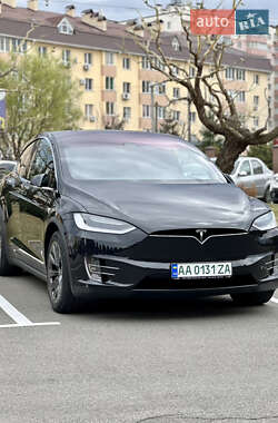 Внедорожник / Кроссовер Tesla Model X 2018 в 