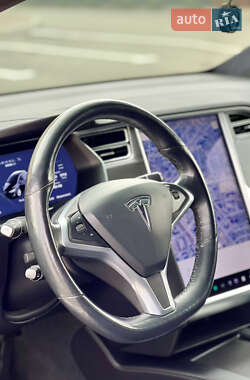 Внедорожник / Кроссовер Tesla Model X 2018 в 