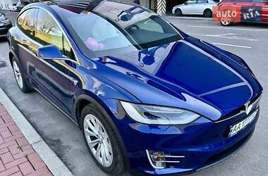 Внедорожник / Кроссовер Tesla Model X 2019 в 