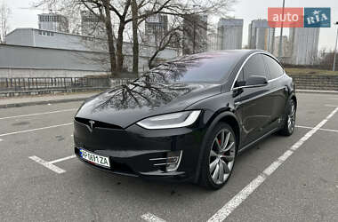 Внедорожник / Кроссовер Tesla Model X 2015 в 