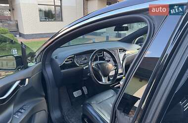 Позашляховик / Кросовер Tesla Model X 2017 в Києві