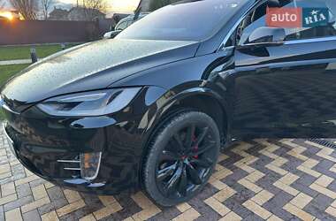 Внедорожник / Кроссовер Tesla Model X 2017 в 