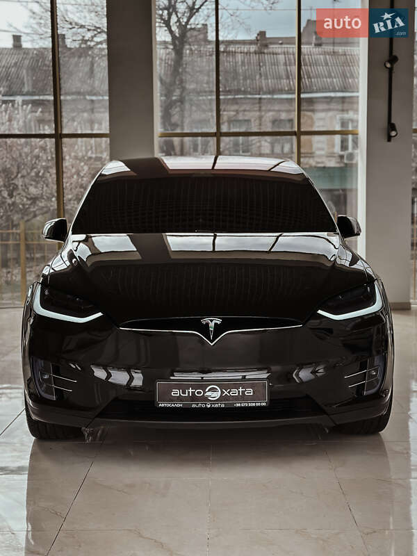 Внедорожник / Кроссовер Tesla Model X 2016 в 