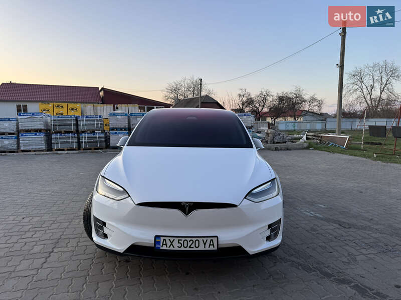Внедорожник / Кроссовер Tesla Model X 2016 в Харькове