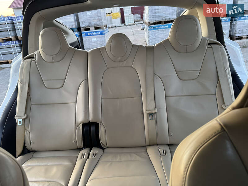 Внедорожник / Кроссовер Tesla Model X 2016 в Харькове