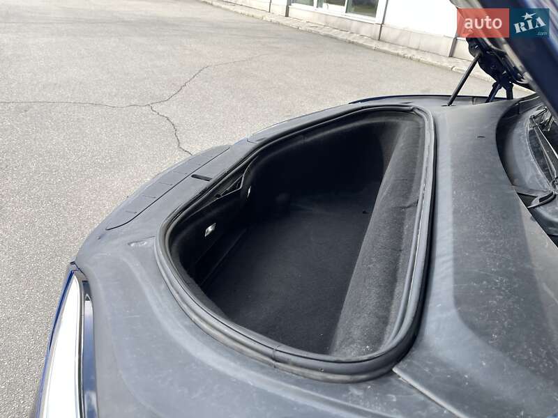 Внедорожник / Кроссовер Tesla Model X 2019 в Киеве