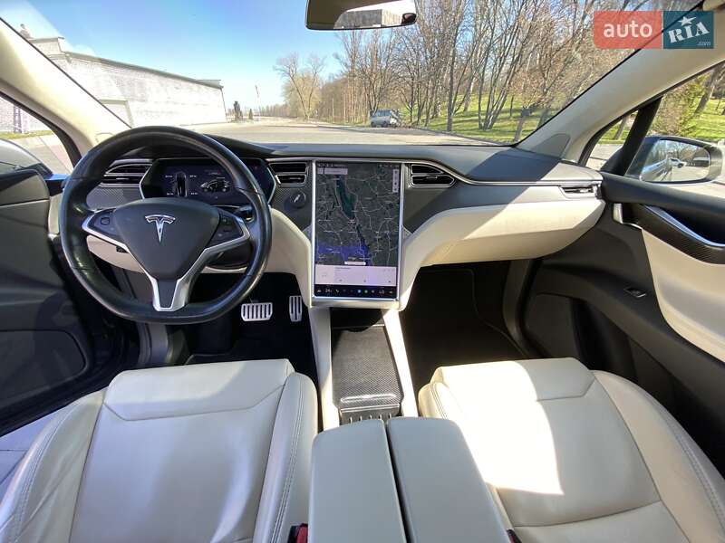 Внедорожник / Кроссовер Tesla Model X 2018 в Кременчуге фото 13 Внедорожник / Кроссовер Tesla Model X 2018 в Кременчуге