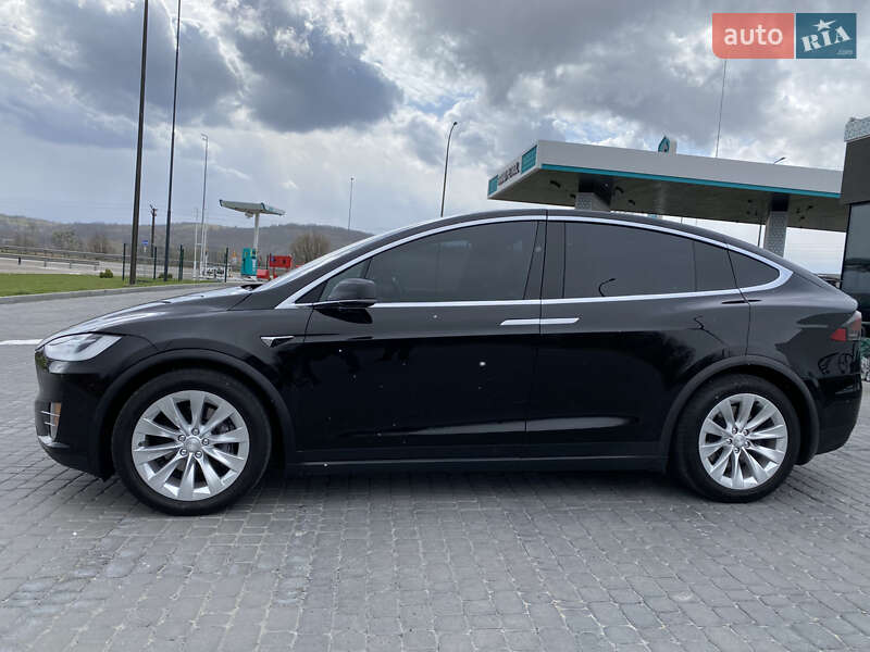 Позашляховик / Кросовер Tesla Model X 2017 в Києві