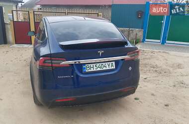 Внедорожник / Кроссовер Tesla Model X 2016 в 