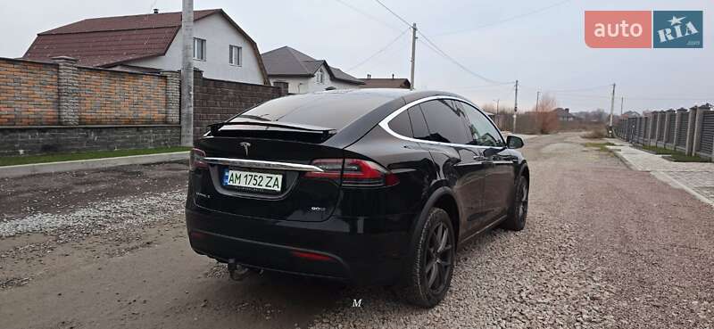 Внедорожник / Кроссовер Tesla Model X 2017 в Житомире