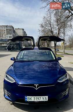 Внедорожник / Кроссовер Tesla Model X 2018 в 