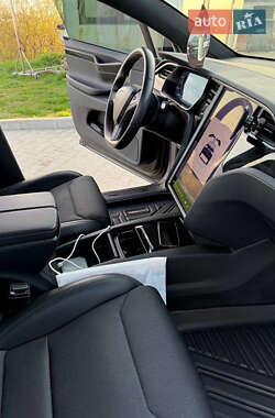 Внедорожник / Кроссовер Tesla Model X 2019 в Львове